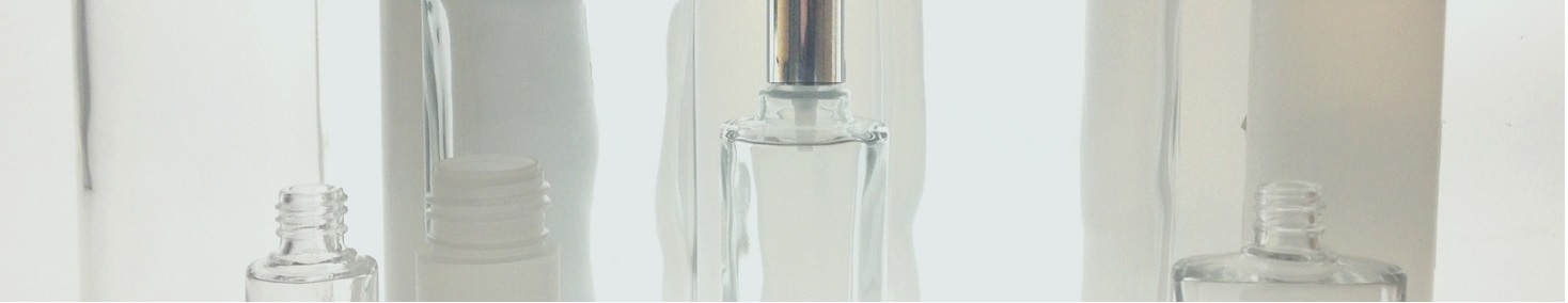 GLASS COSMETIC BOTTLE